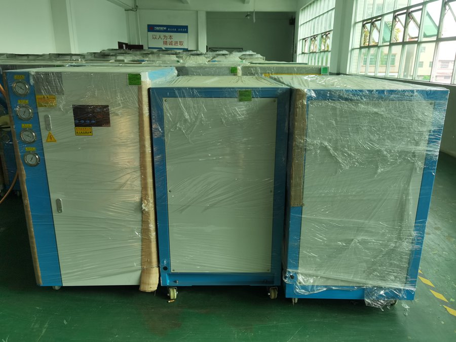 5匹風冷冷水機 5匹風冷冷水機