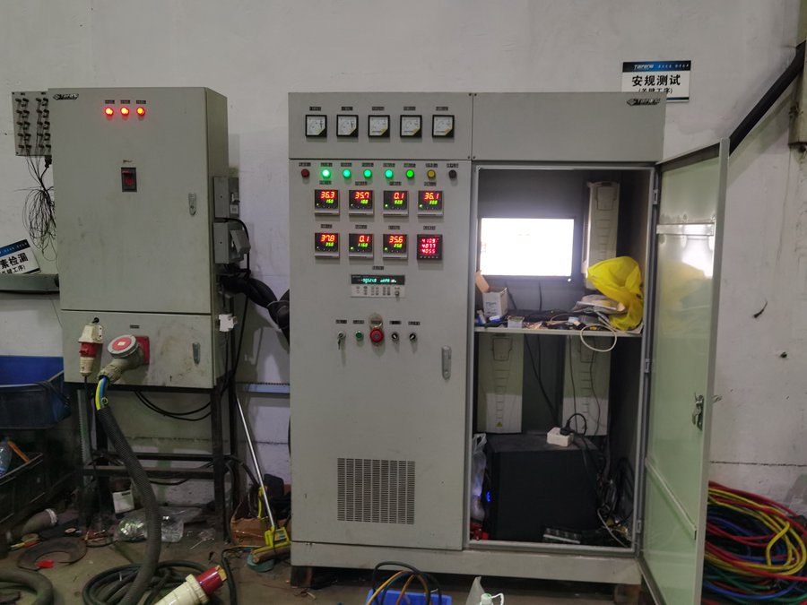 31017570.jpg 31017570.jpg