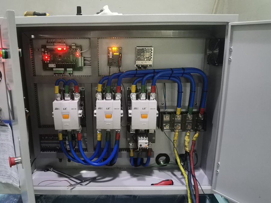 螺桿式冷水機有哪些金屬？