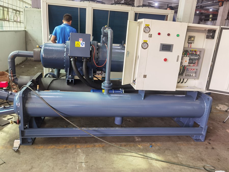 螺桿式冷水機(jī)機(jī)組怎么更換防凍液？